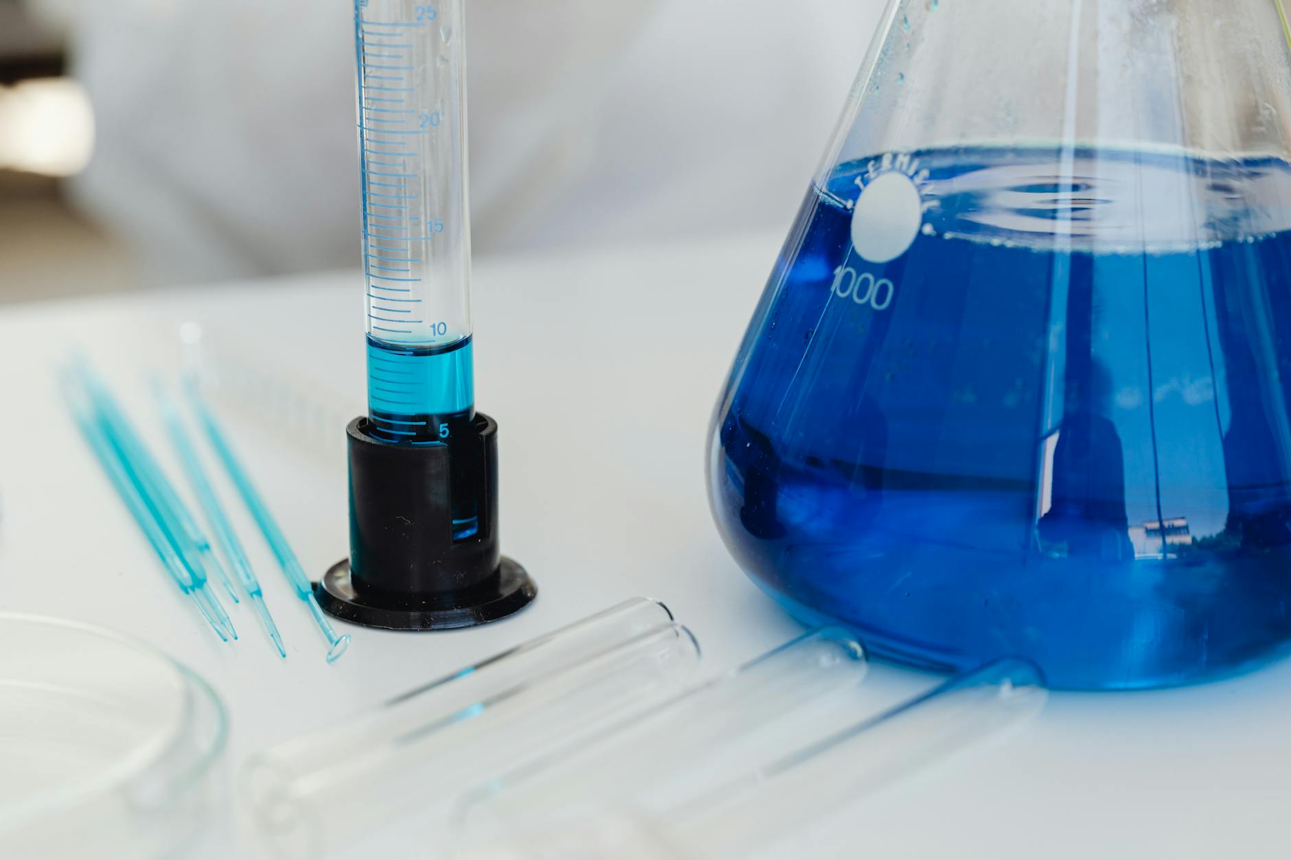Meldingen verrichten milieubelastende activiteiten - Valschermkade 27, Amsterdam - Exploiteren laboratorium gmb-2026-223944