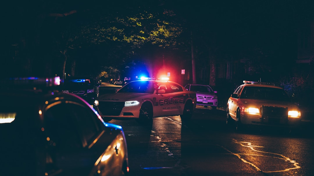 Politie treft in Nijmegen na schietpartij gewonde aan en begint jacht op dader: binnen uur twee verdachten opgepakt