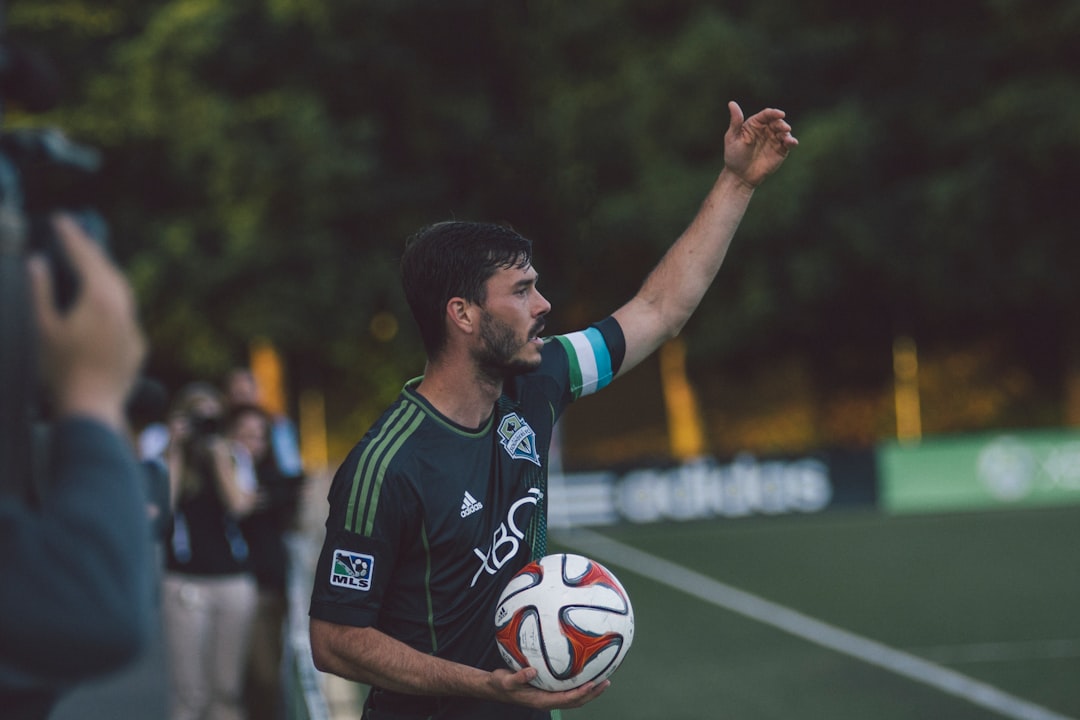 Scheidsrechter WK voetbal bij aankomst in Amerika meteen teruggestuurd