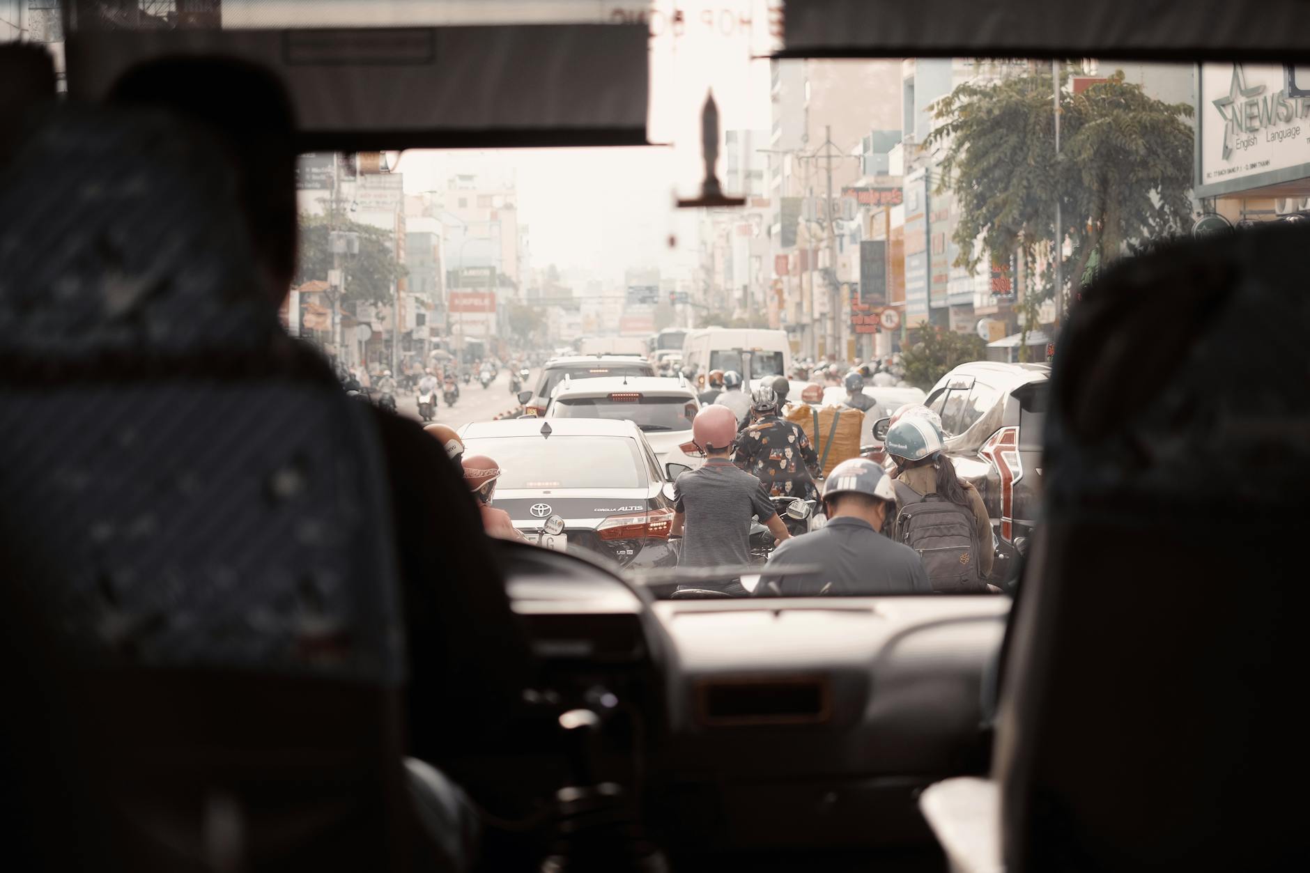 Nieuwe mobiliteitshinder in Gent: werken op B401 zorgen tot begin juli voor afsluiting en versmalde rijstroken - pzc.nl
