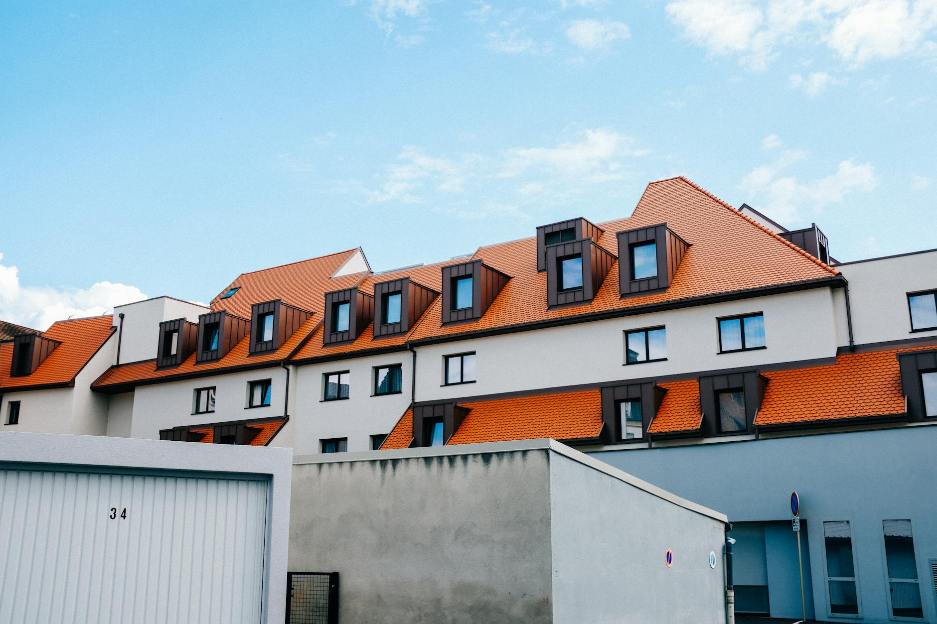 Omgevingsvergunning verleend voor het plaatsen van een dakkapel aan Anderlechtstraat 12 4826PE Breda gmb-2026-224143