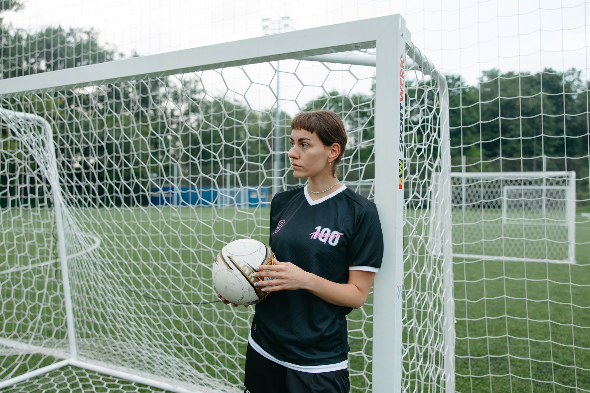 Voetbalvrouw Nathalie den Dekker in de Playboy: ‘Voel mij sexy’