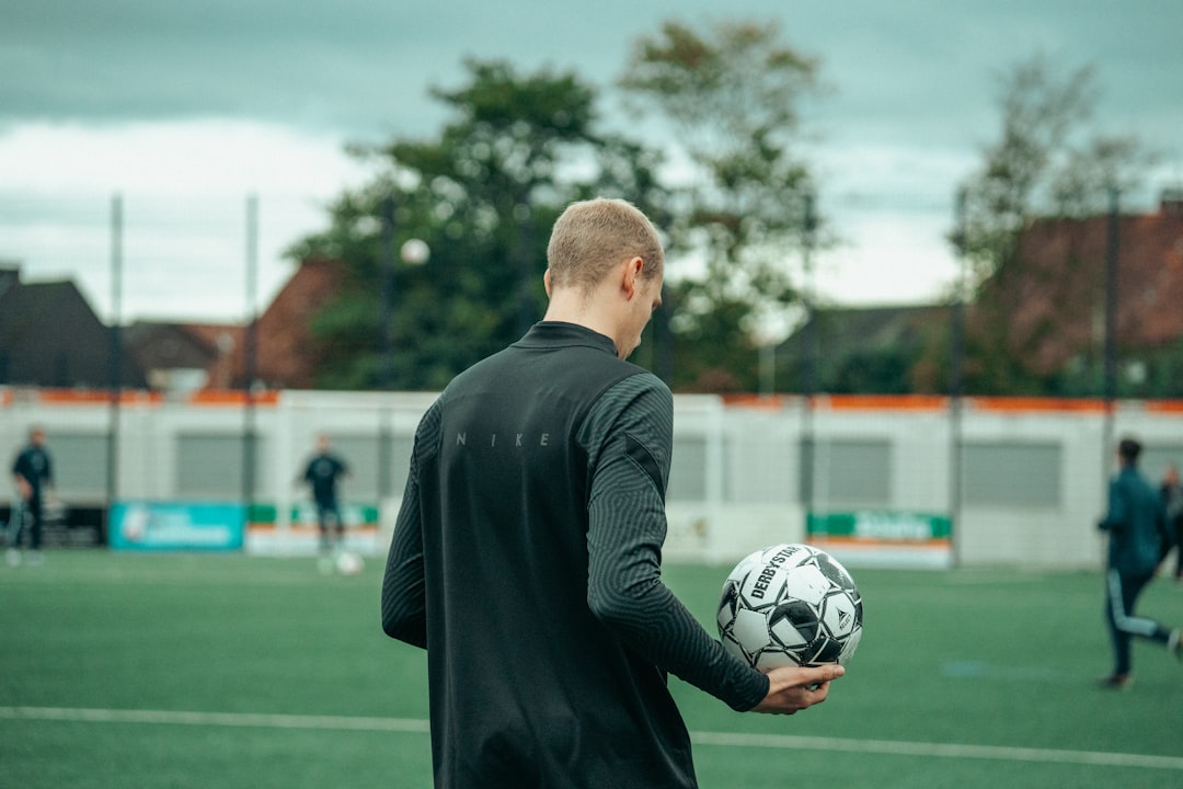 Feyenoord dreigt smaakmaker kwijt te raken: Rotterdammers houden vast aan forse vraagprijs