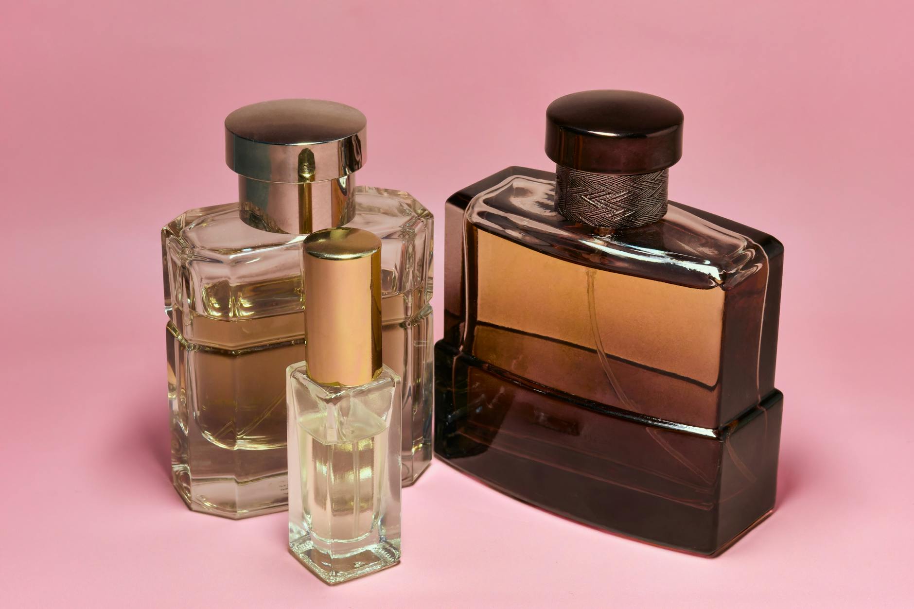 Asten - Diefstal dure parfums - Burgemeester Ruttenplein - Asten
