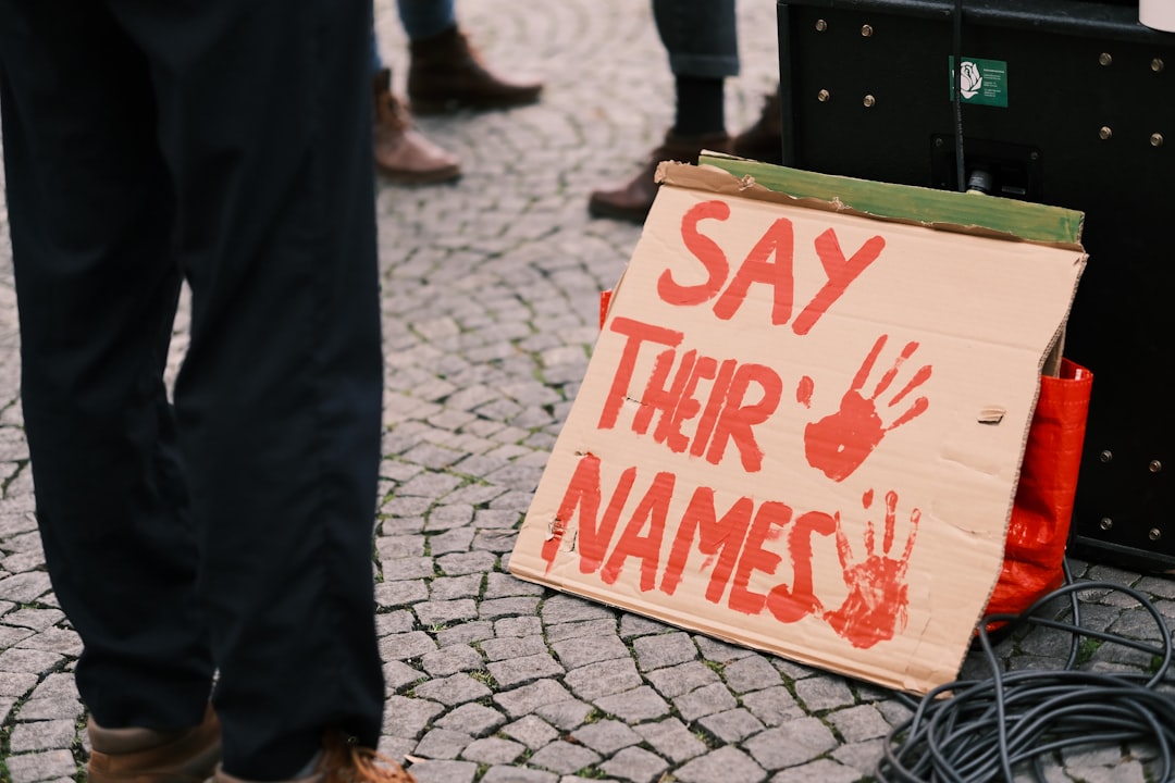 Rotterdammers over straatintimidatie: ‘Alleen samen houden we elkaar verantwoordelijk’