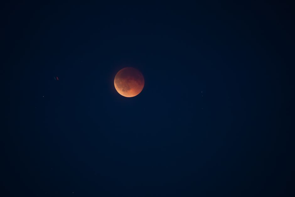 Zonsverduistering en Perseïden vanavond goed te zien