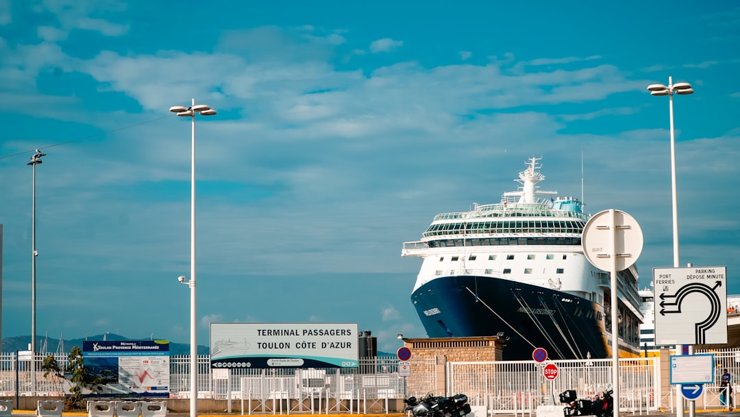 Aankomst 'besmet' cruiseschip bekend, overleden vrouw nog aan boord en bemanning meteen in quarantaine