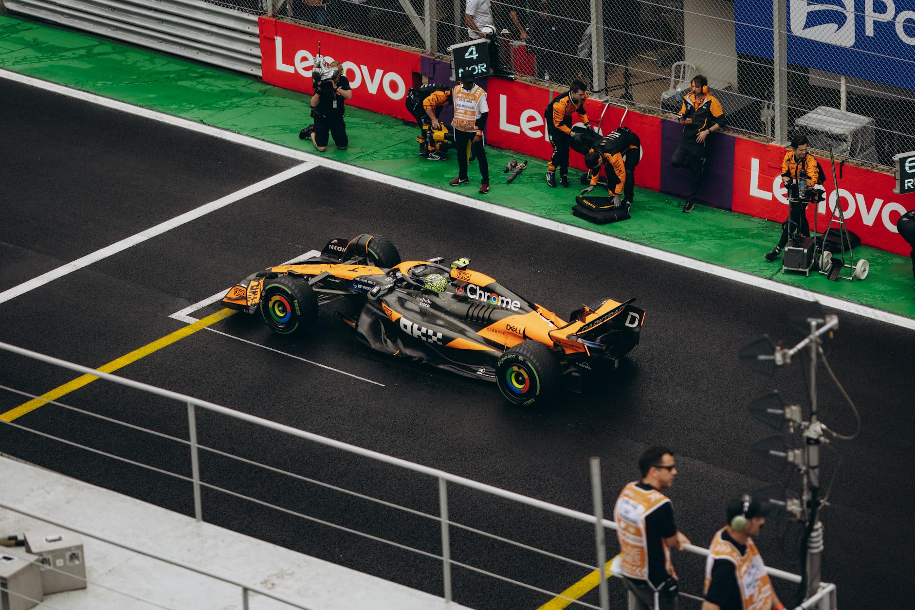 Verstappen kan zege op Nürburgring vergeten door problemen met aandrijfas