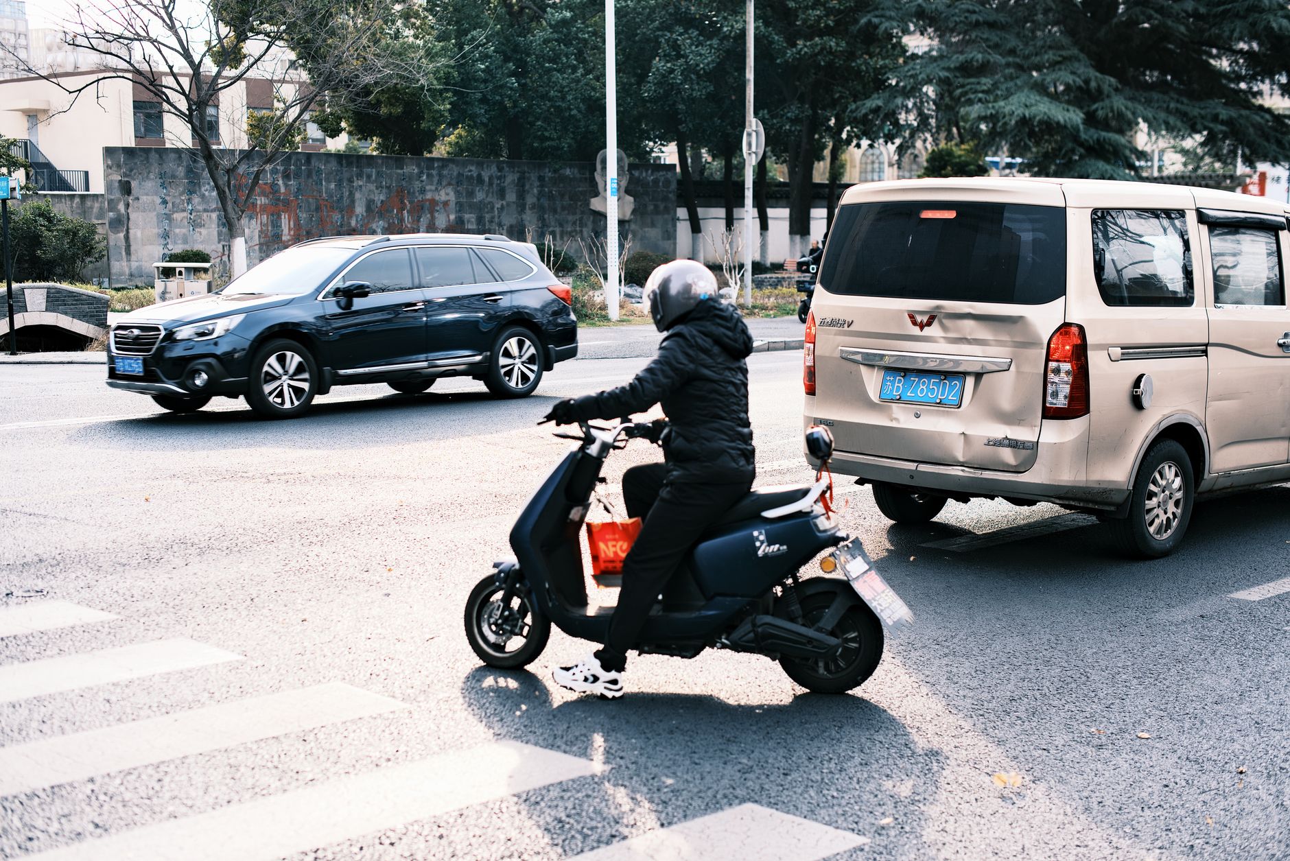 Scooterrijder gewond bij ongeluk in Nieuw-Amsterdam