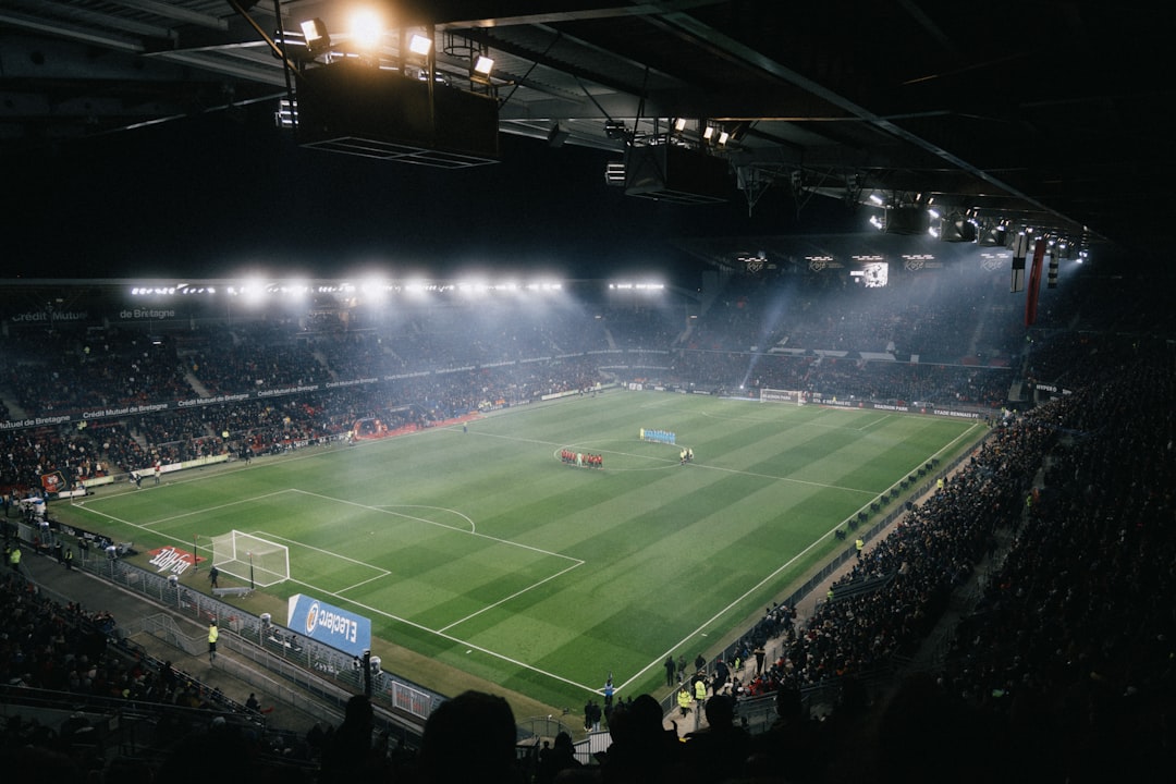 Goeiemorgen Rotterdam! ☕ Vandaag aandacht voor geluidsoverlast bij ziekenhuizen, milieuincidenten in de regio en hoe Excelsior tegen PSV verliest.