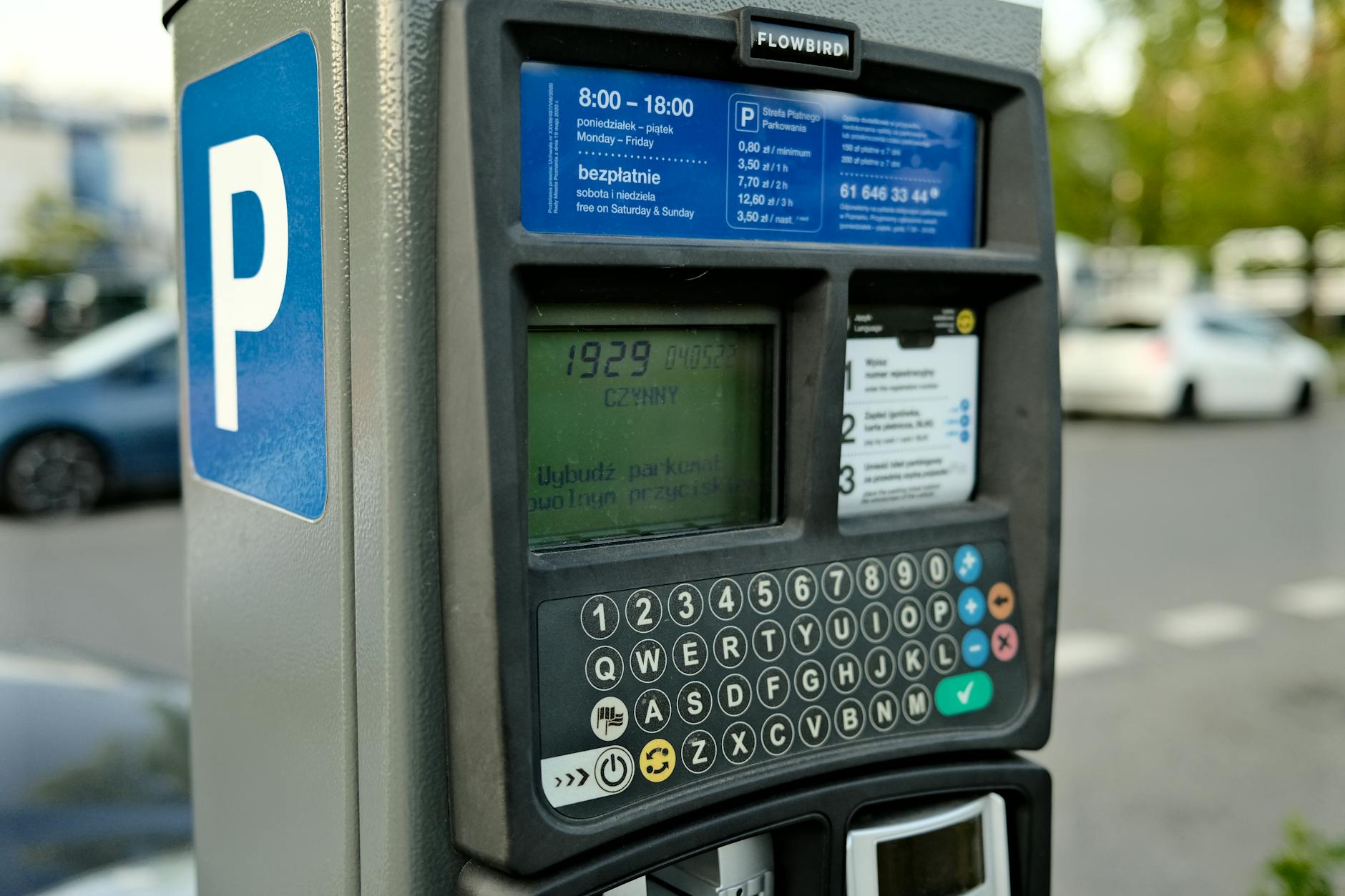 Rozenburgers kritisch op idee betaald parkeren: ‘Rotterdam hoeft niet te verdienen aan ons’