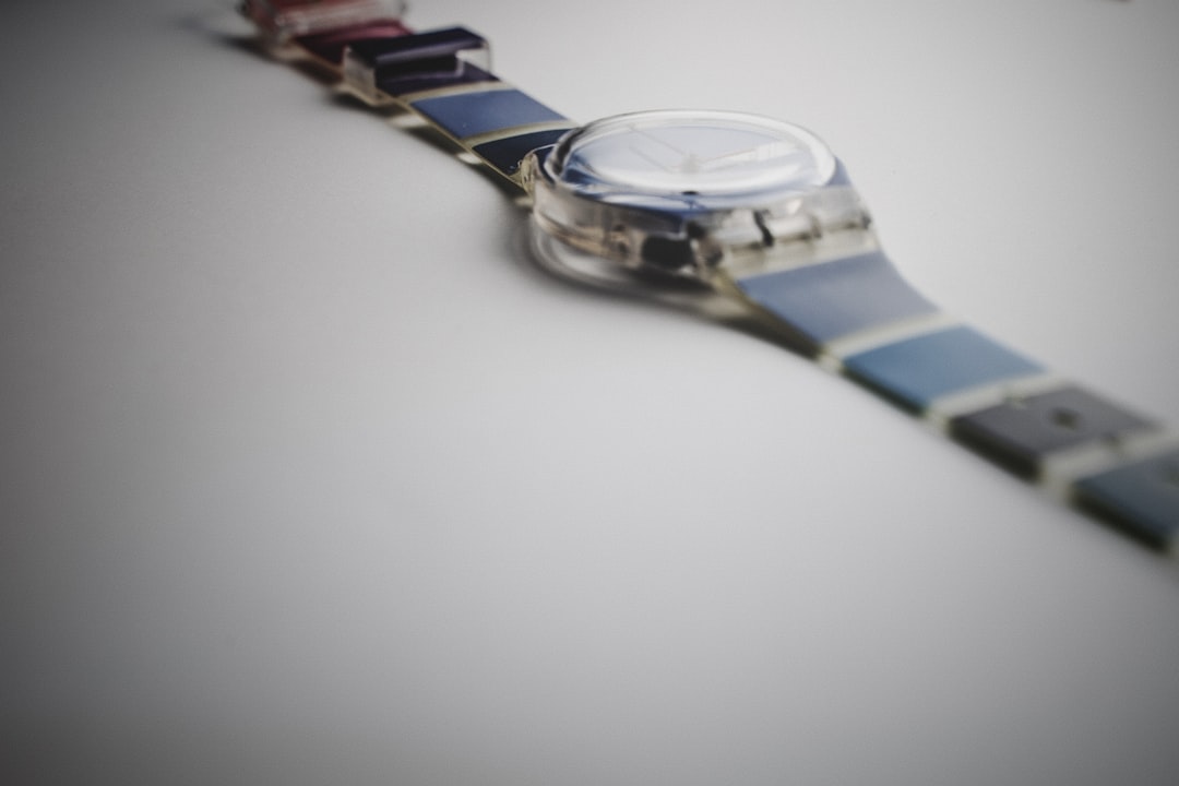 Verkoop zeldzame Swatch loopt volledig uit de hand in Mall of the Nether­lands, ook in Amsterdam blijft winkel dicht