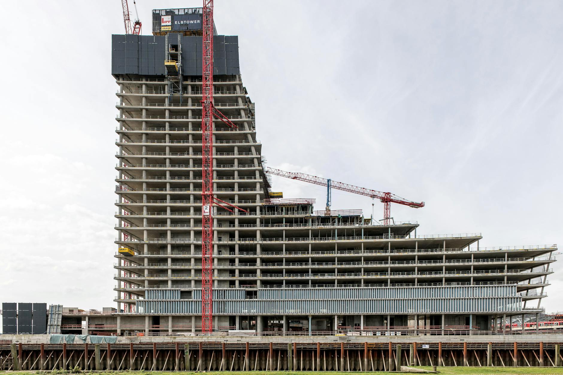 Verlening omgevingsvergunning, het bouwen van bedrijfsunits van het Layers concept (fase II), Schieweg 49 2627AT Delft gmb-2026-226112