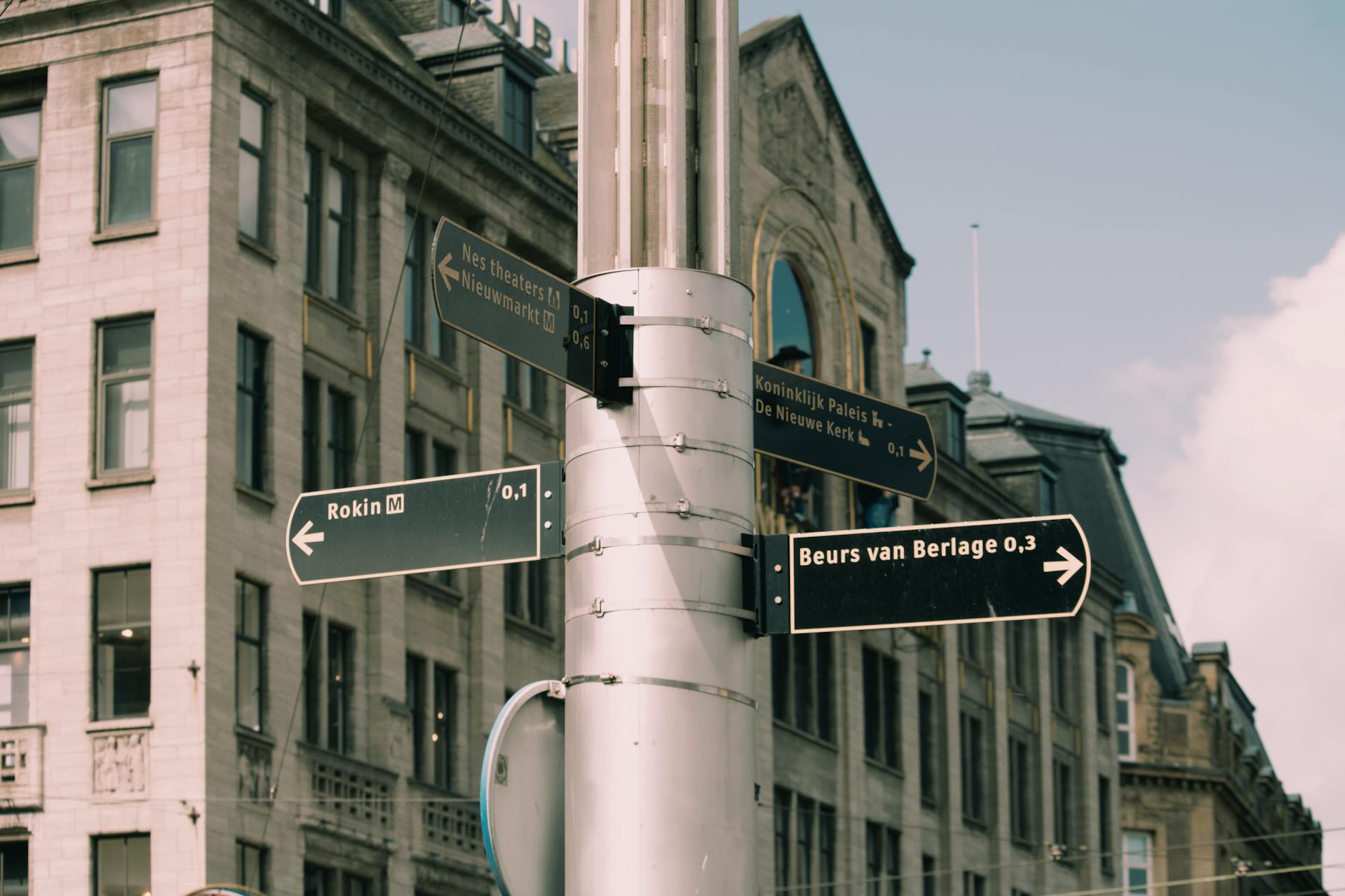 Besluit apv vergunning Verleend - Amstelveenseweg ter hoogte van nummer: 689 in Amsterdam gmb-2026-219646
