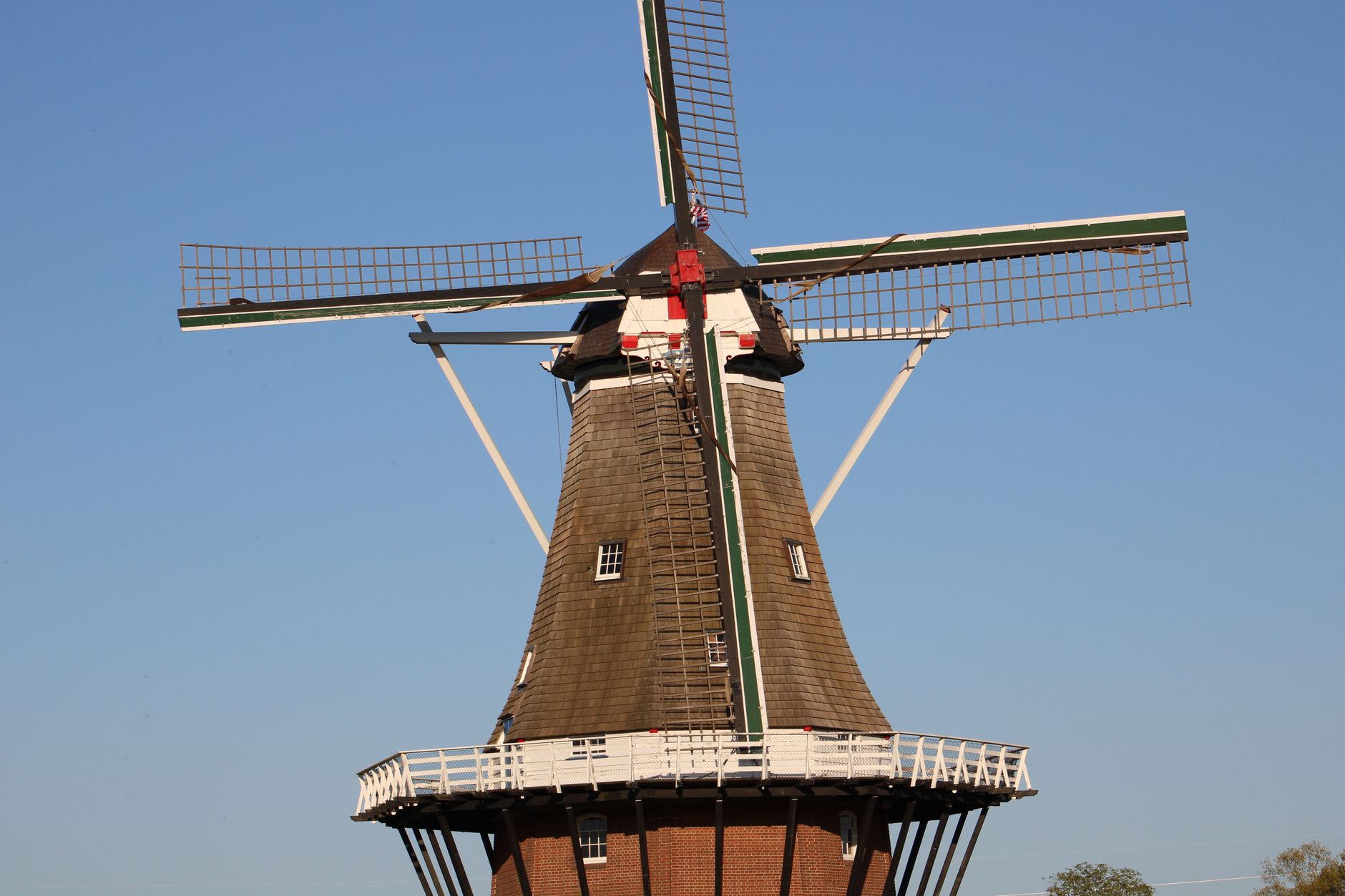Provincie investeert miljoenen in Brabantse monumenten: bijna twee ton voor molen in Moergestel