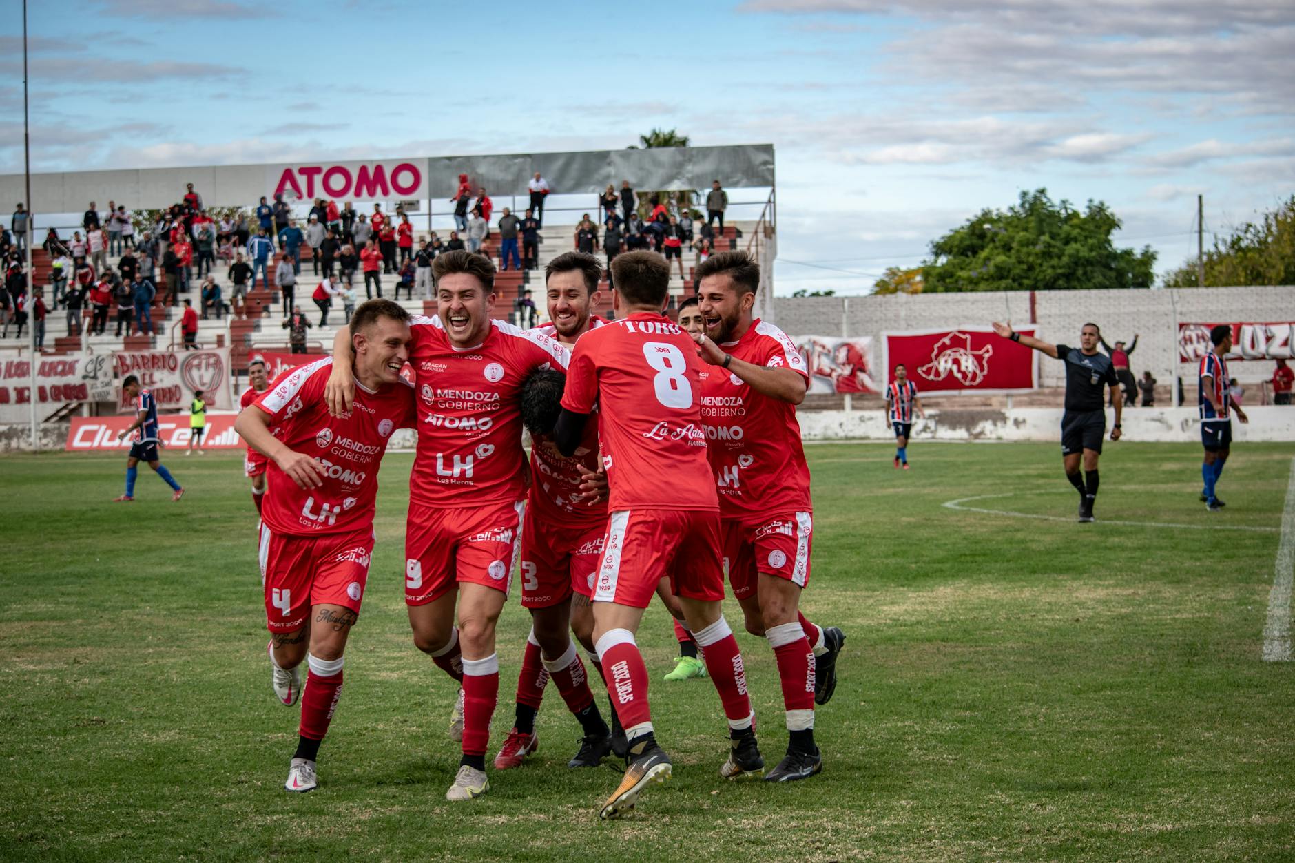 Excelsior wint in slotfase van FC Groningen en zet reuzenstap naar handhaving