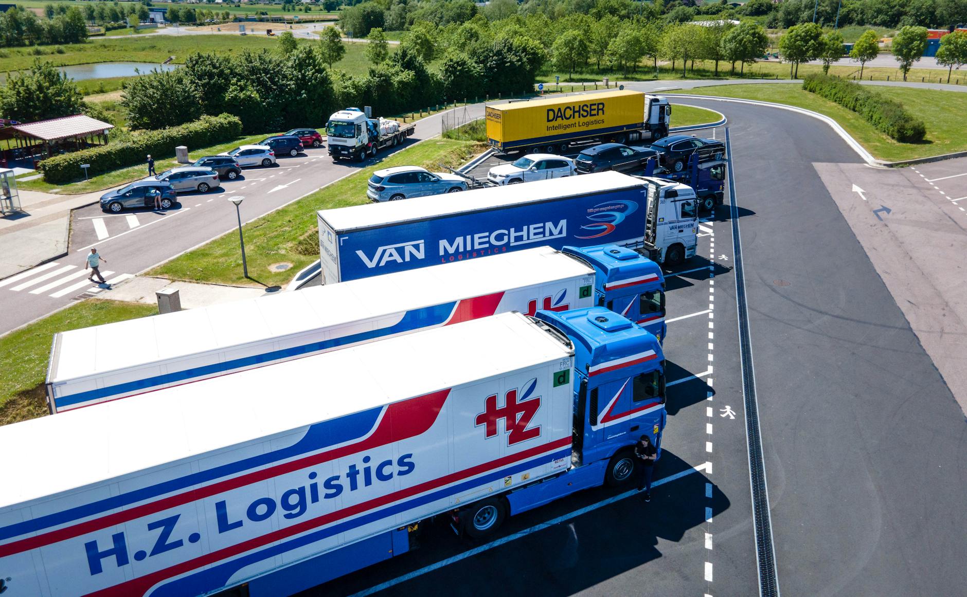 Ingediende aanvraag Omgevingsvergunning voor het afwijken van regels in het Omgevingsplan i.v.m. het realiseren van kortdurend logies voor vrachtwagenchauffeurs, Dunantstraat 640 2713XE Zoetermeer op  gmb-2026-208464