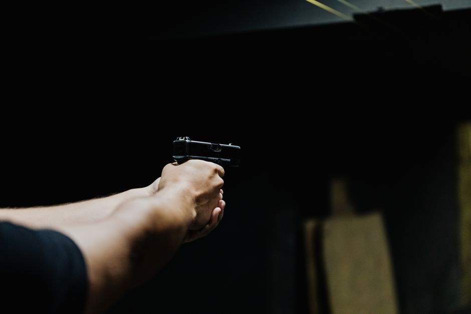 Overvallen met pistool, maar snackbarhouder in Borne jaagt overvaller zelf de deur uit