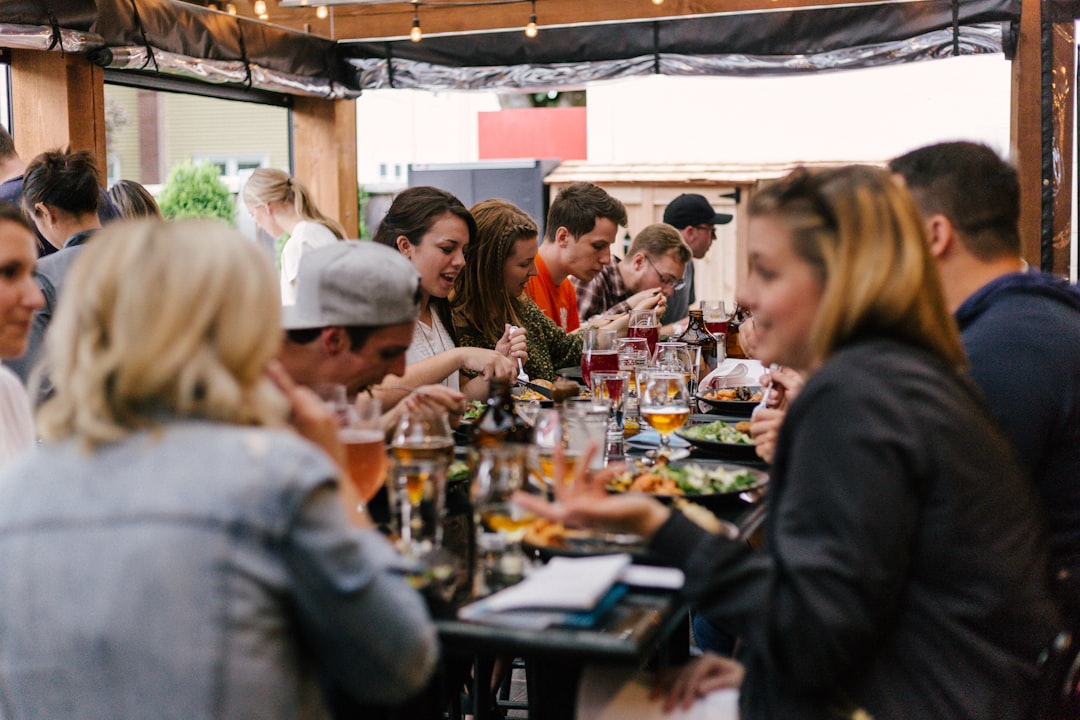 Middenstipdiner brengt sport, ondernemerschap en verbinding samen - NU Horst aan de Maas