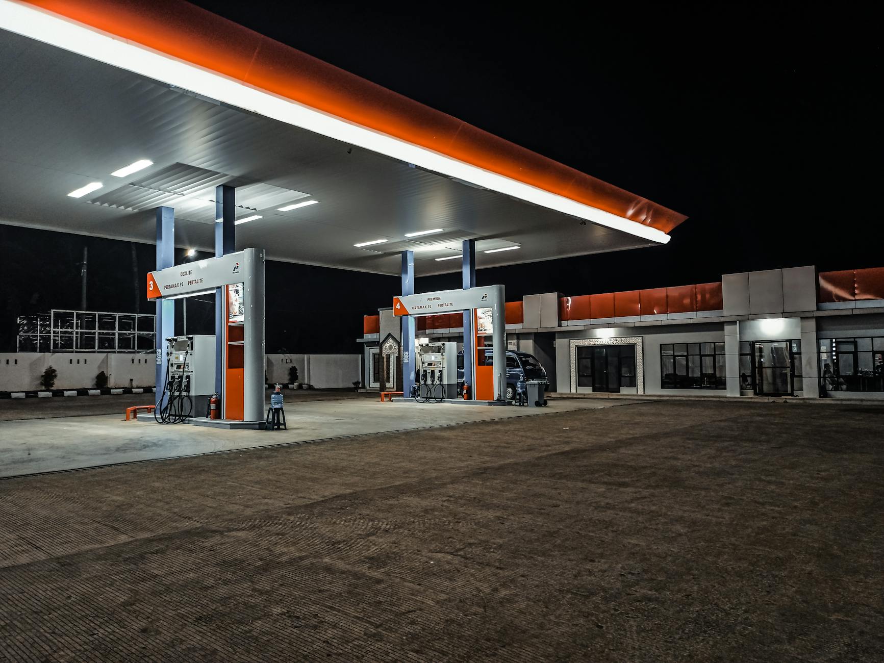 Plan heruitgifte erfpacht gemeentegrond, perceelgedeelten gelegen ter hoogte van Leidse Schouw 10, Alphen aan den Rijn (benzinestation) gmb-2026-211810