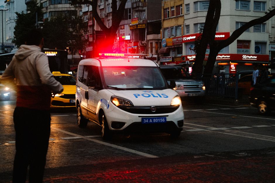 Tentative d'enlèvement à Anderlecht: un adolescent de 12 ans aurait été mis dans le coffre d'une voiture par des hommes cagoulés