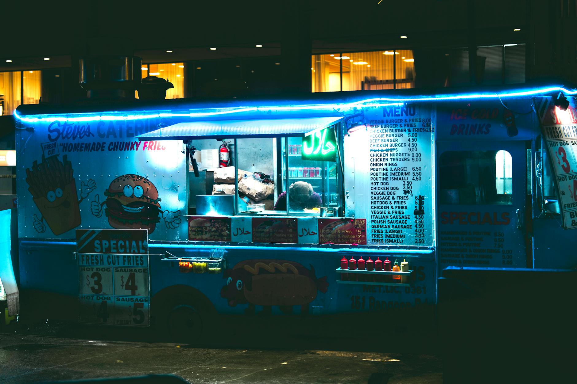 Bezwarencommissie veegt klacht van concurrent van tafel: smashburgertruck mag blijven in Delfgauw