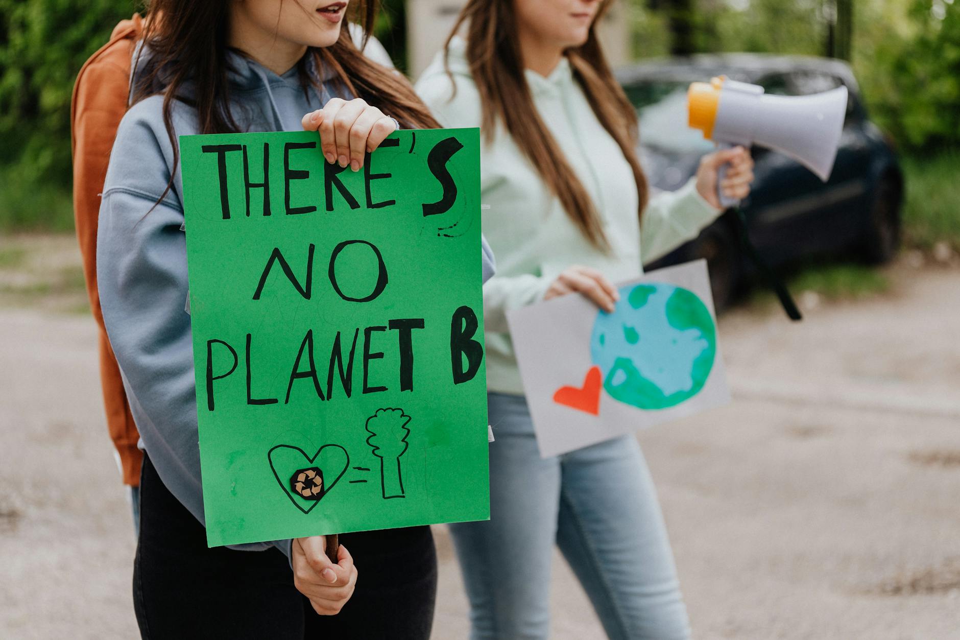 Utrechtse politiek wil opheldering van Dijksma over blokkade A12: was ‘levensgevaarlijke’ klimaatactie te voorzien?