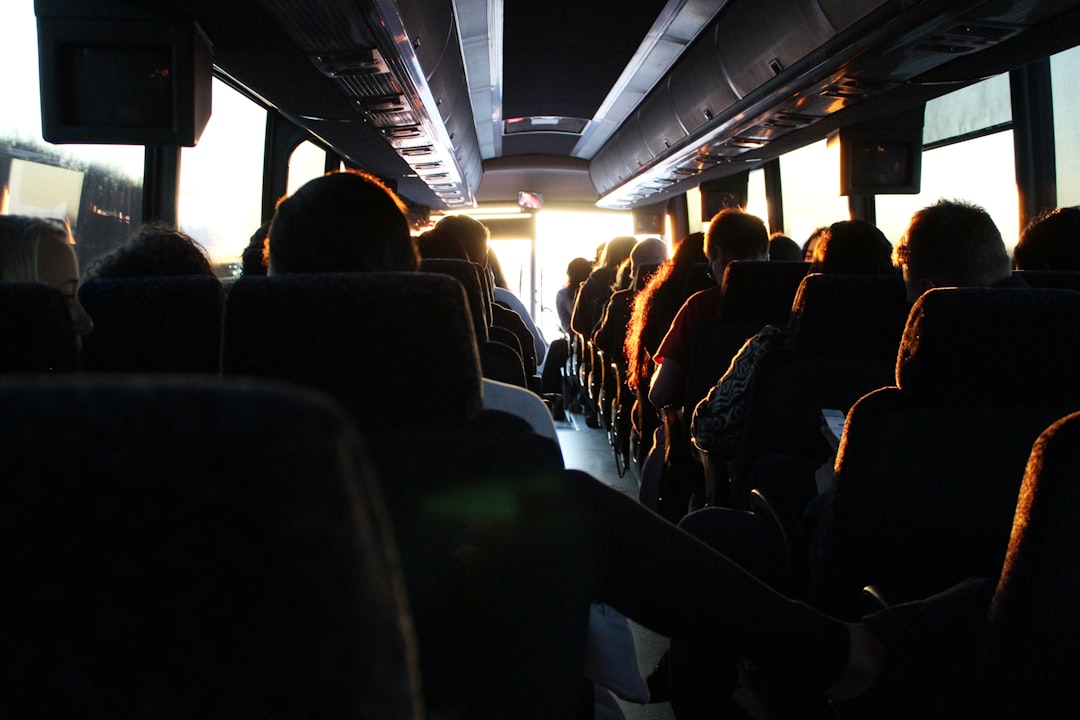 Capellenaar (18) aangehouden voor groepsmishandeling in bus