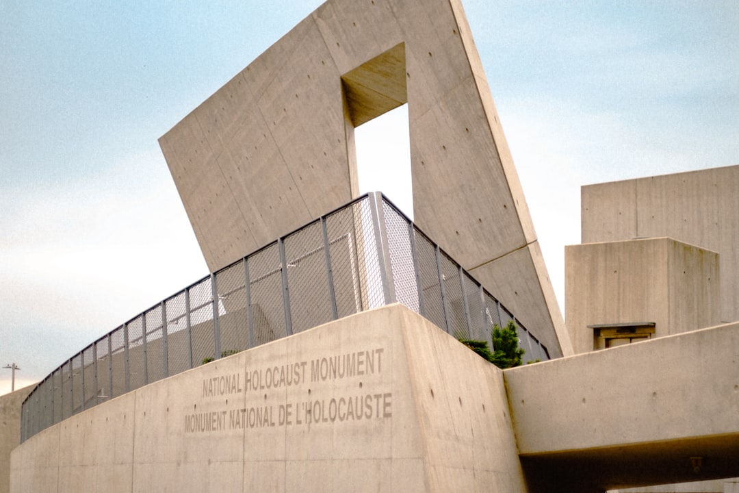 Zadkine adopteert Razzia Monument: herdenken krijgt vaste plek in onderwijs