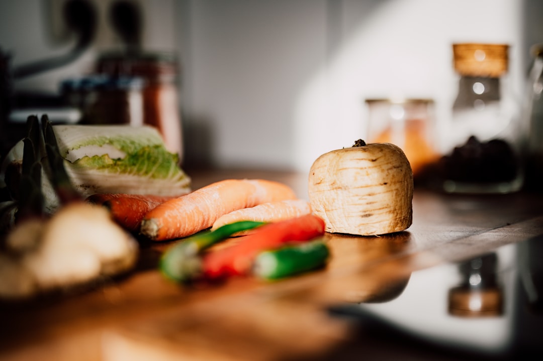 Nederlanders gooien minder eten weg, maar nog steeds zo'n 25 kilo per jaar