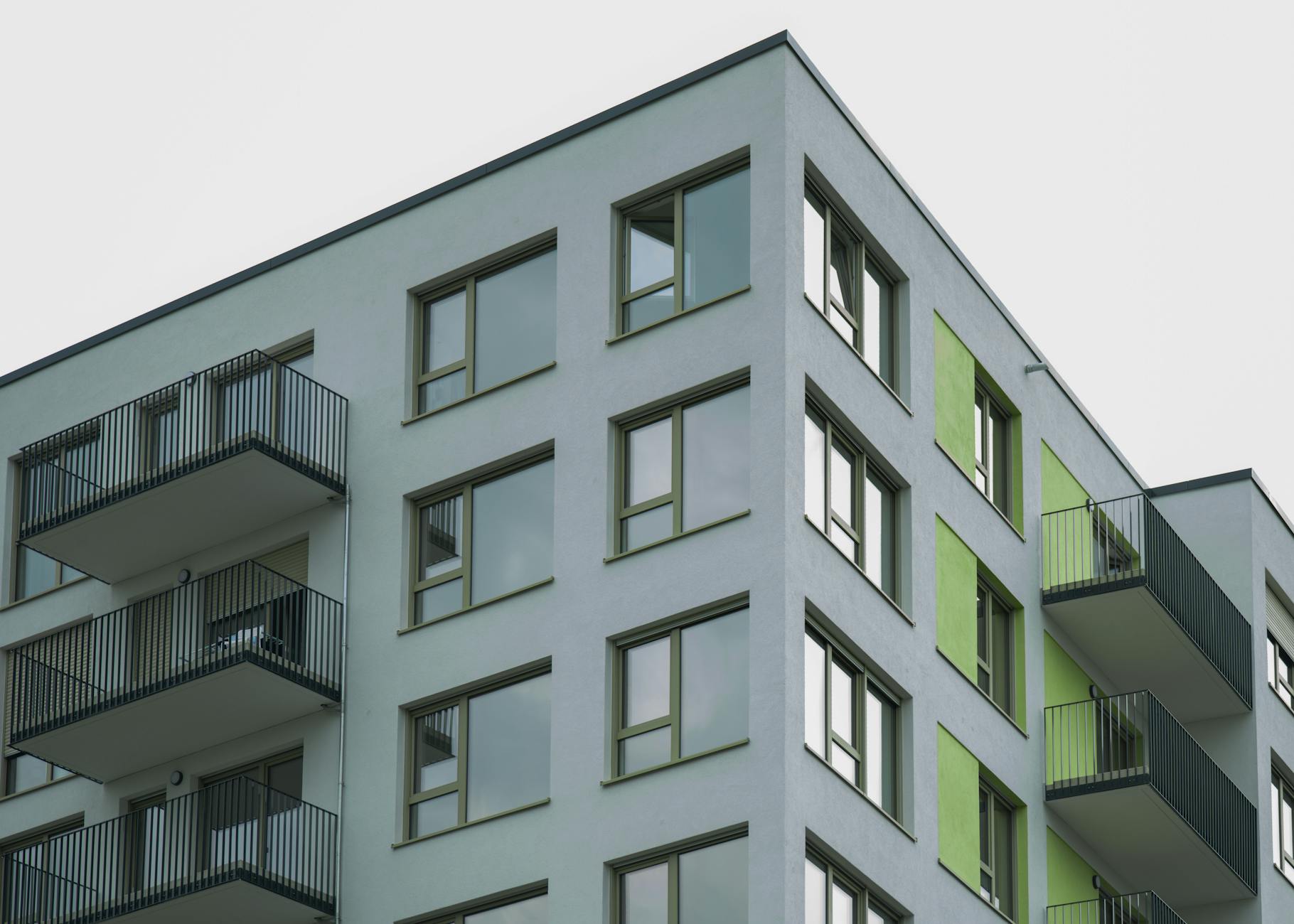 Omgevingsvergunning verleend voor het realiseren van 7 woningen in bestaand gebouw Blok C aan Speelhuislaan Breda gmb-2026-225630