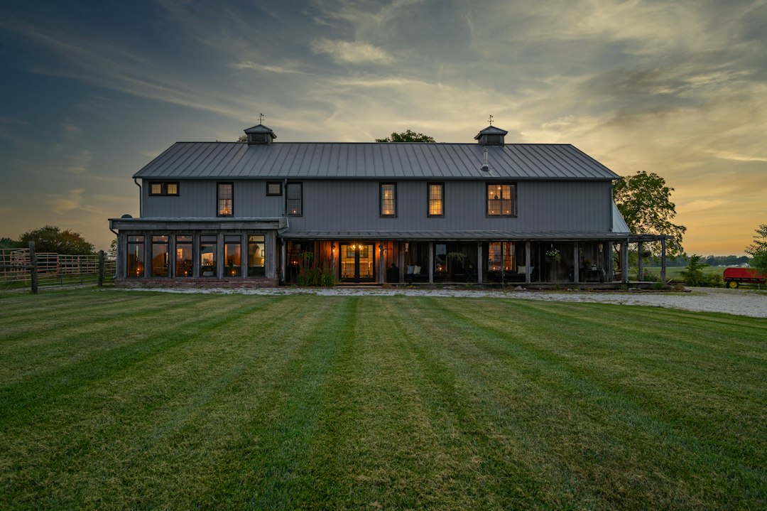 Luxe paradijsje: deze Delftse herenboerderij staat te koop voor 2,5 miljoen