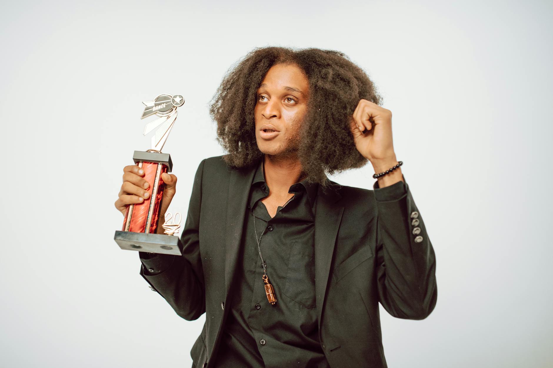 Rotterdamse kapper Bjorn wint Coiffure Award: ‘Dit voelt als bevestiging van jaren werken’