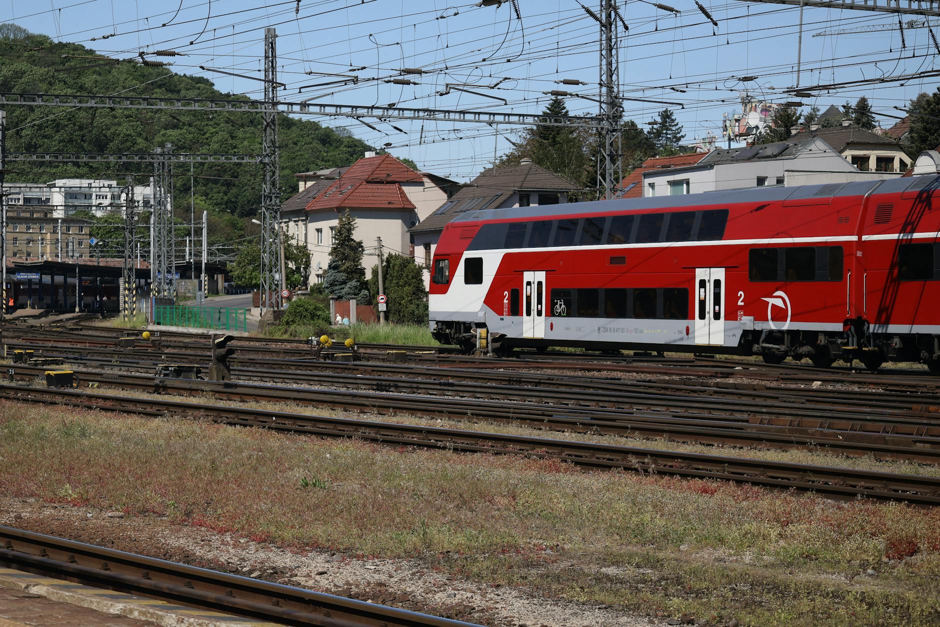 Bovenleiding of batterijtreinen? ProRail, Rijk en provincies willen komende herfst kiezen