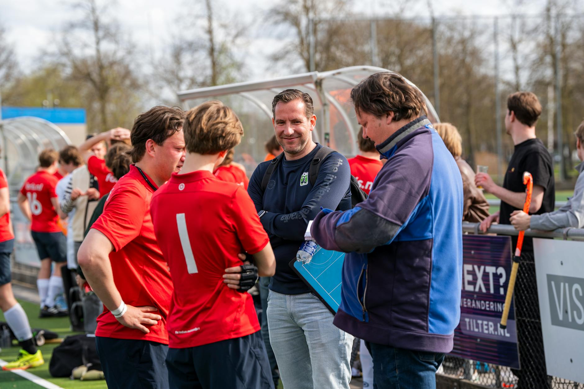 Voetbaluitslagen van zaterdag 25 april 2026