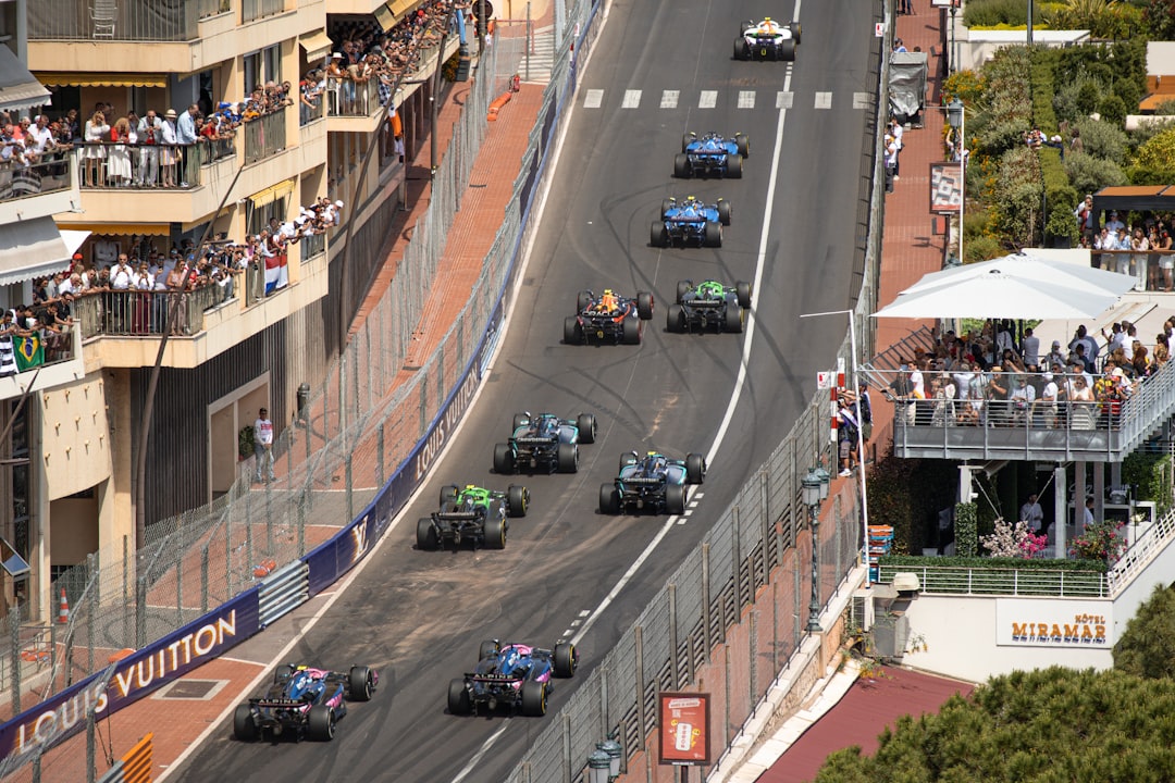 LIVE | Formule 1: Kimi Antonelli heerst in de chaos van Monaco en verstevigt leiding