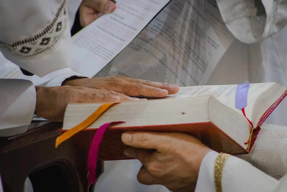 Aanstellingsviering voor nieuwe pastoor Koen Janssen gaat door in de Edegemse basiliek