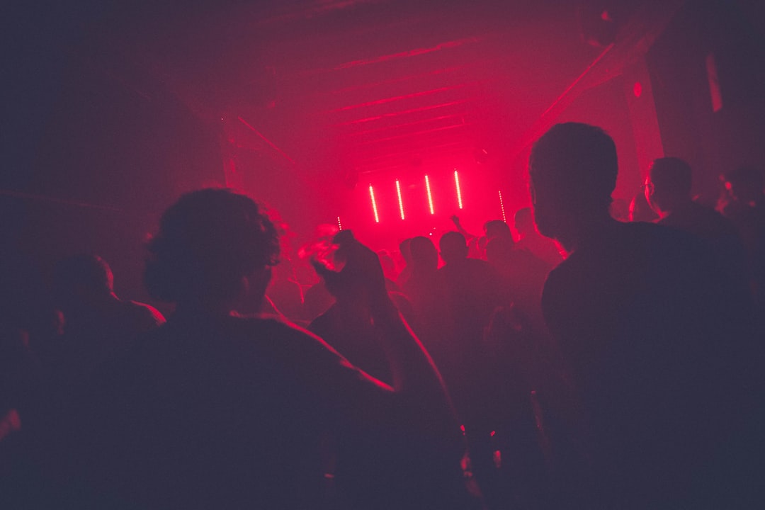 Dit Rotterdamse feest is speciaal voor mensen met een beperking: ‘Hier kijkt niemand je raar aan’