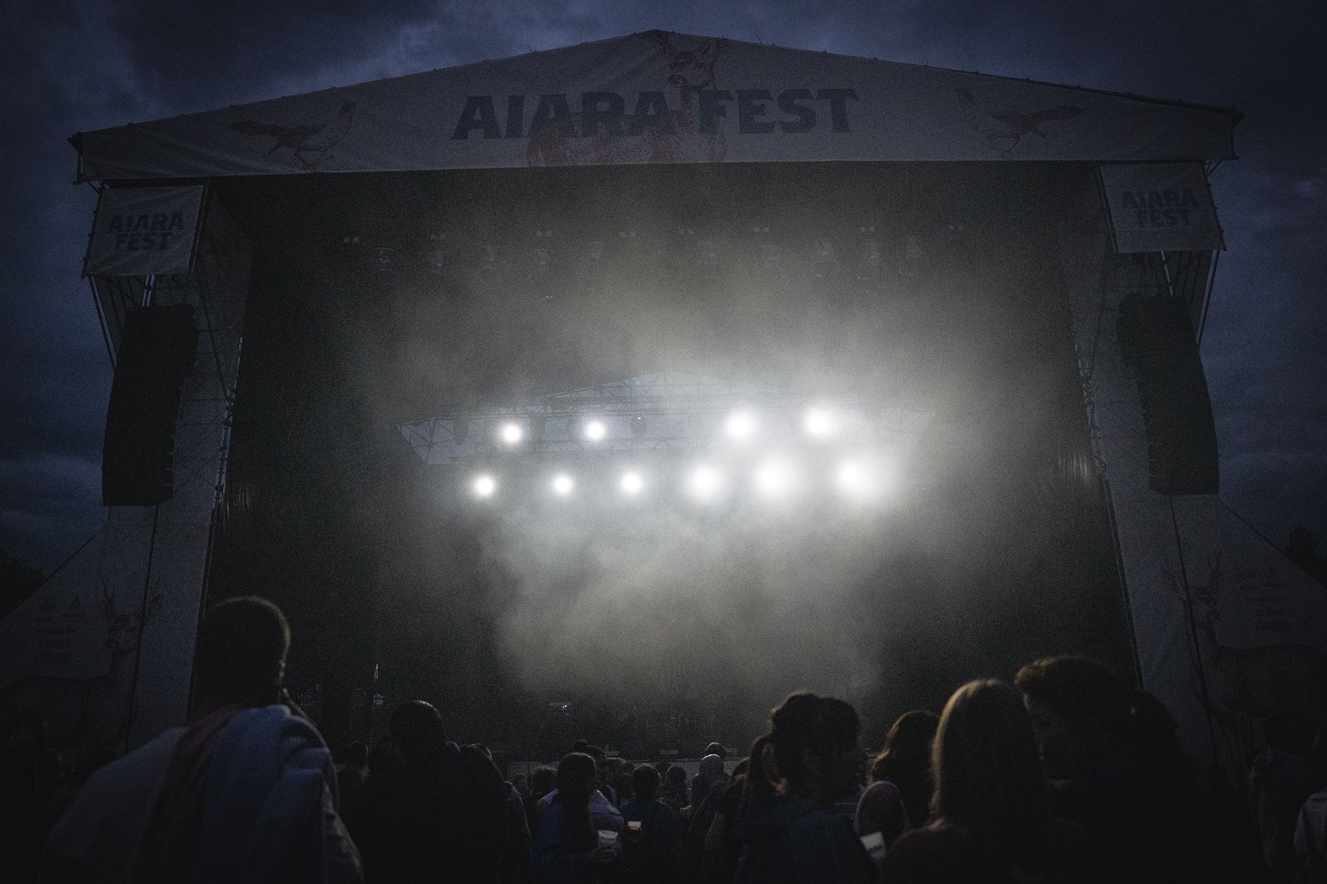 Vivienne (23) en andere studenten drukken stempel op Hello Festival in Emmen. ‘Benieuwd of het uitpakt zoals we willen’ - Dagblad van het Noorden