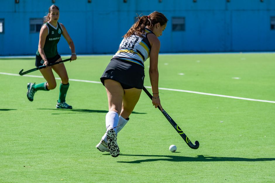 Hockeydames Schiedam opent competitie met overtuigende zege op Almere