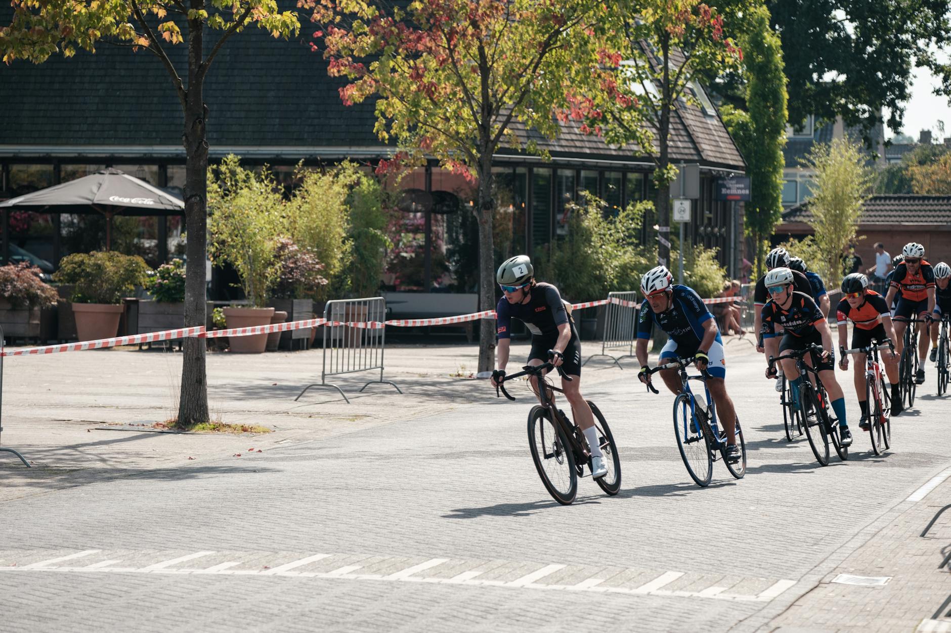Jos Koop kaapt zege in Ronde van Lexmond weg voor de neus van Jens van den Dool