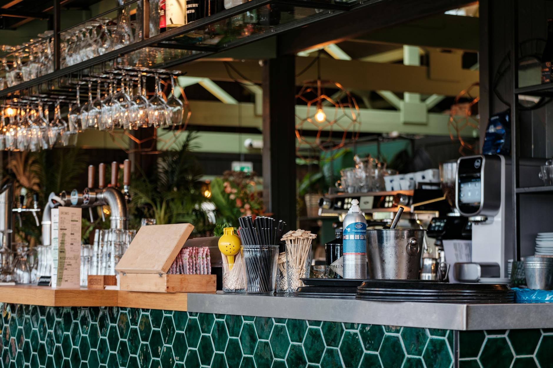 Aanvraag Alcoholvergunning voor Cafe Ciao! aan Hooftstraat 126, 2406 GM Alphen aan den Rijn gmb-2026-214275