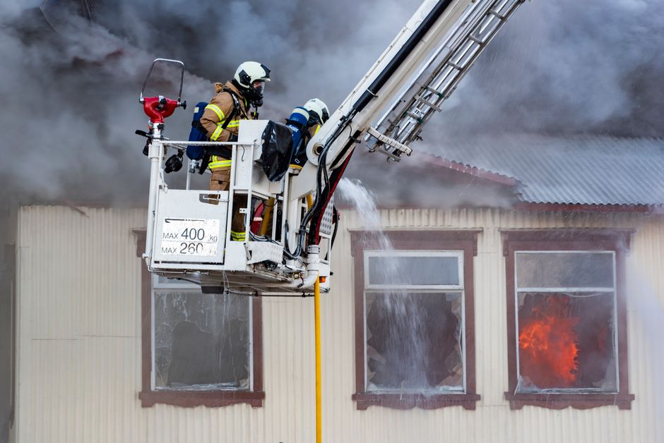 Uitslaande brand veroorzaakt veel schade