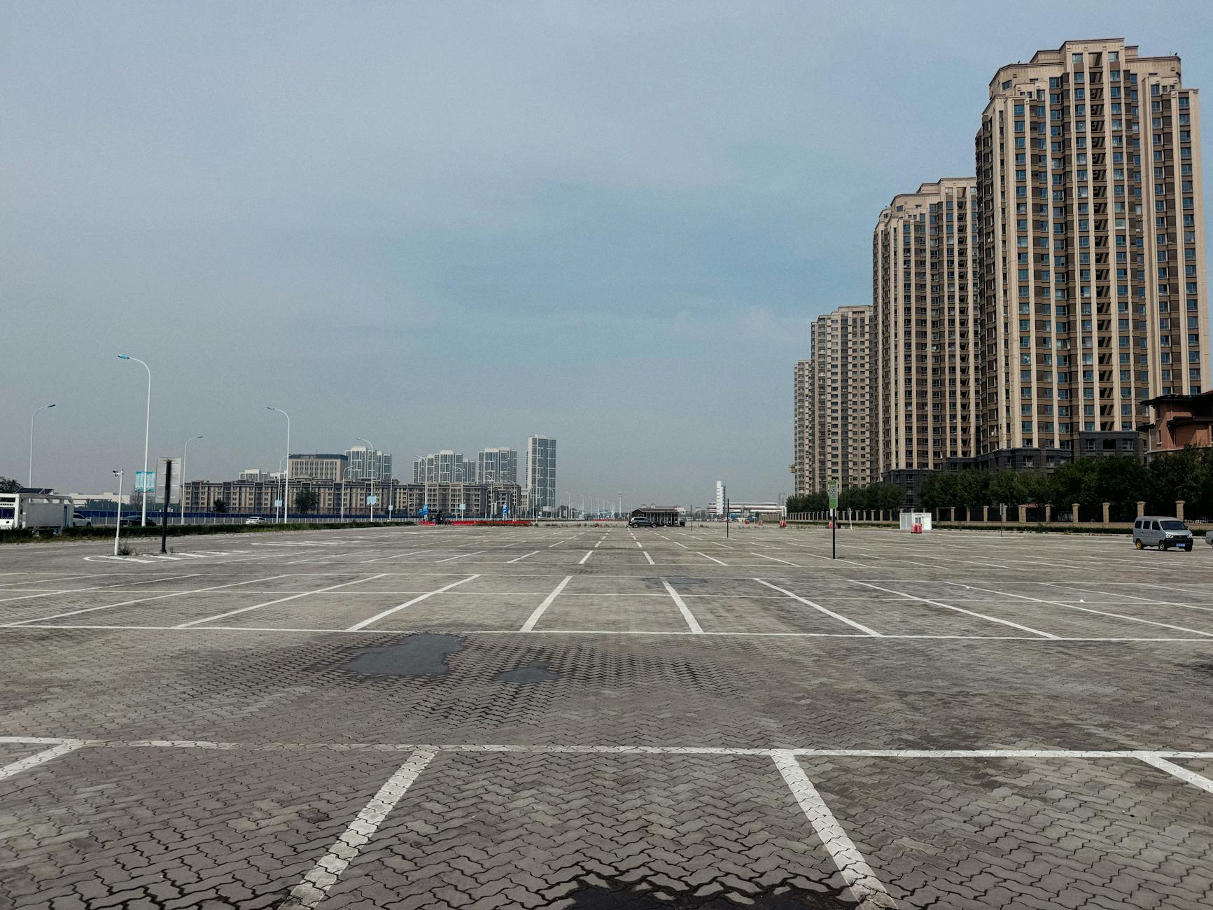 Optie voor betaald parkeren in De Nieuwe Held blijft open: “Timing is ongelukkig”