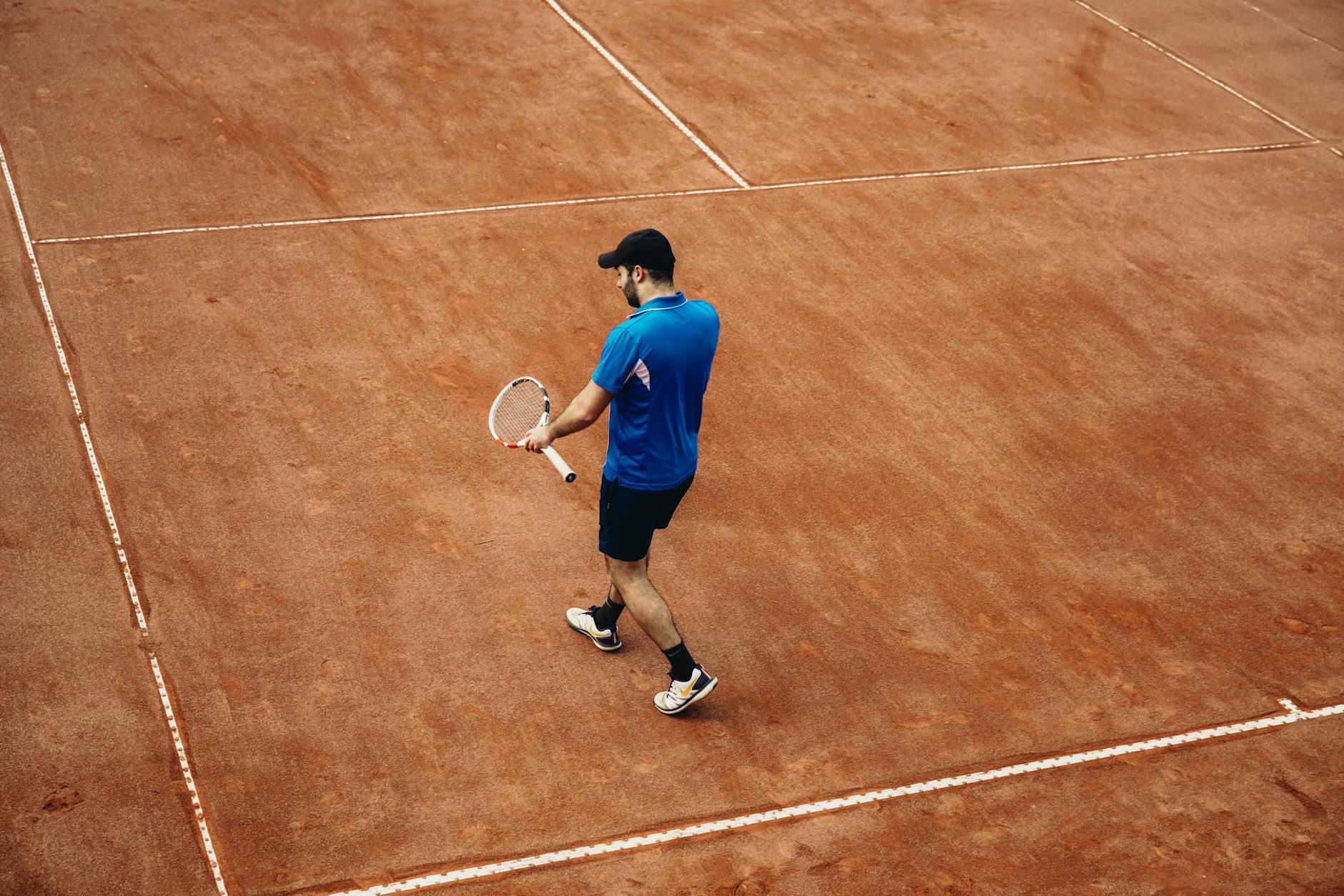 Jannik Sinner maakt verzameling compleet: toptennisser treedt in voetsporen van Novak Djokovic met historische zege