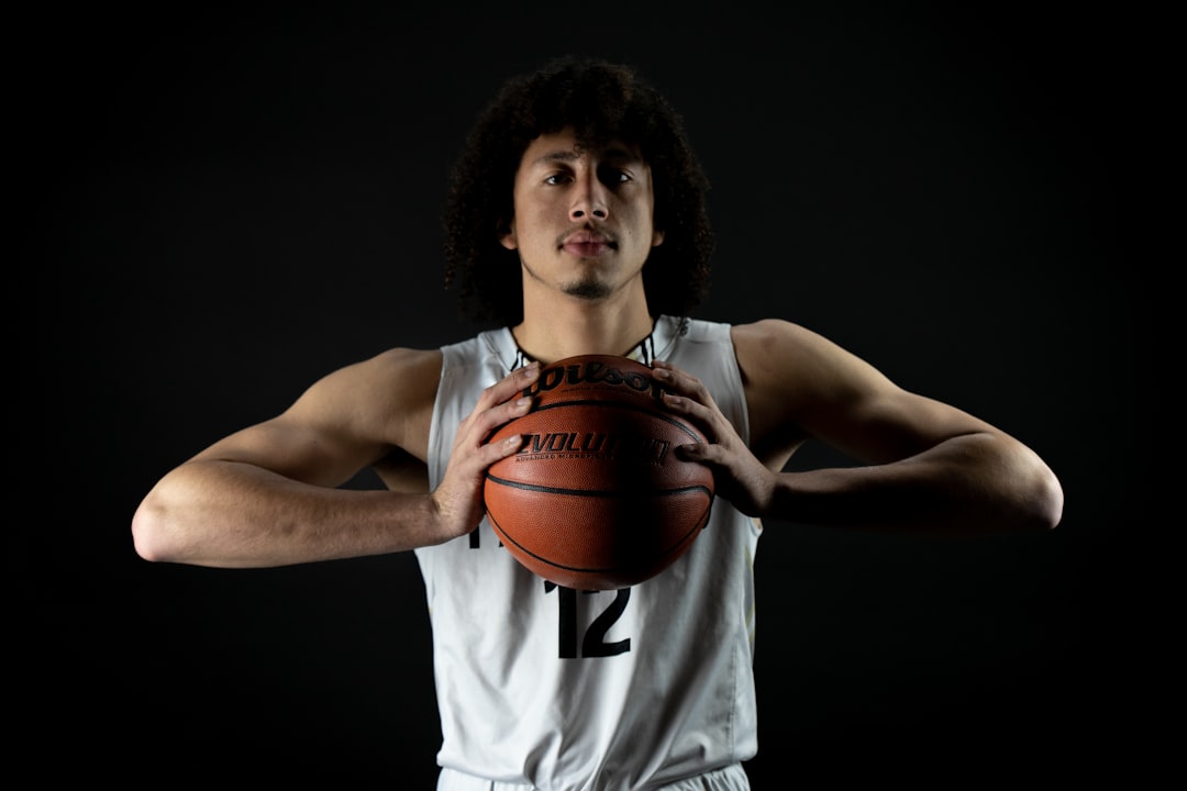 Sportwereld rouwt om verlies van NBA-icoon (47): eerste openlijk homoseksuele basketballer overleden