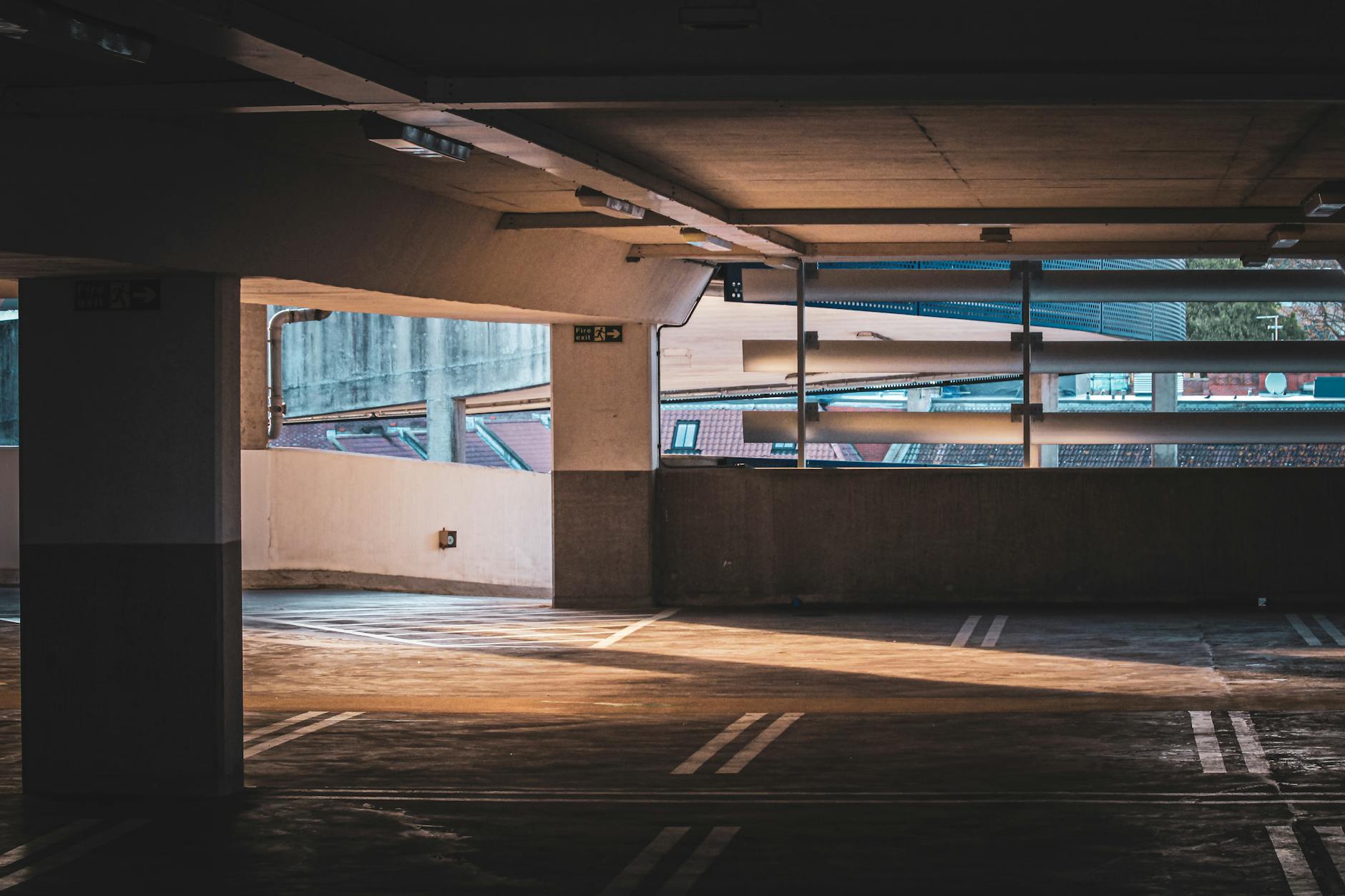 Verleende vergunning voor het constructief aanpassen van het bovenste parkeerdek aan boven Baronie 76-116 Alphen aan den Rijn gmb-2026-221176