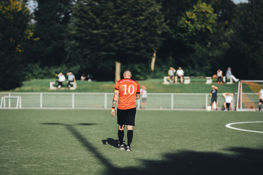 Robin van Persie groef zijn eigen graf bij Feyenoord door te acteren alsof hij nog de topspeler van vroeger is