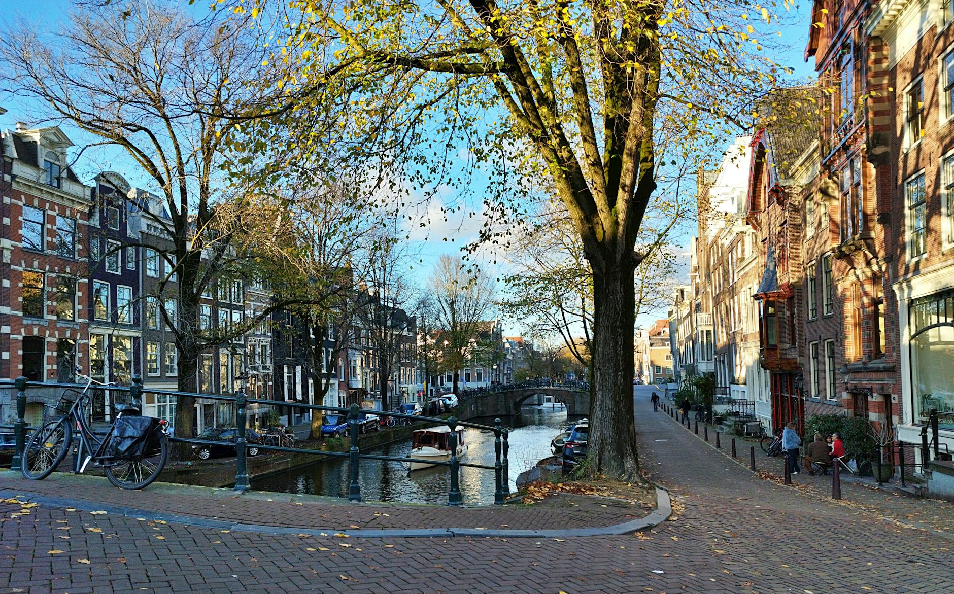 Het Amsterdam van Nina Pierson: ‘Mijn leven speelt zich af langs de Amstel’