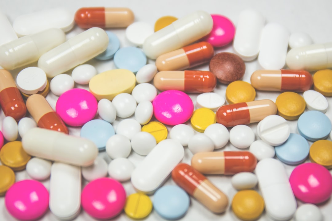 Rotterdammer aangehouden met duizenden tabletten verboden medicijnen